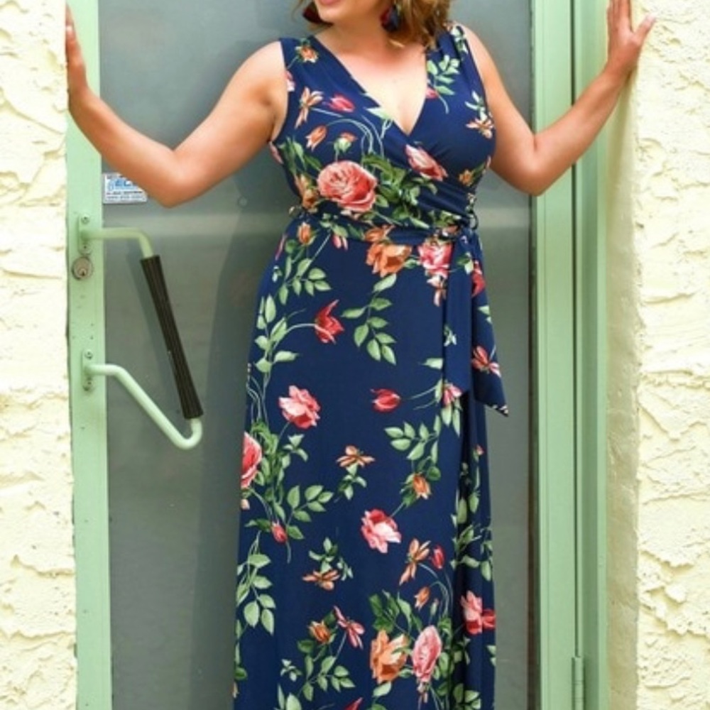 Navy floral maxi dress size 20/22